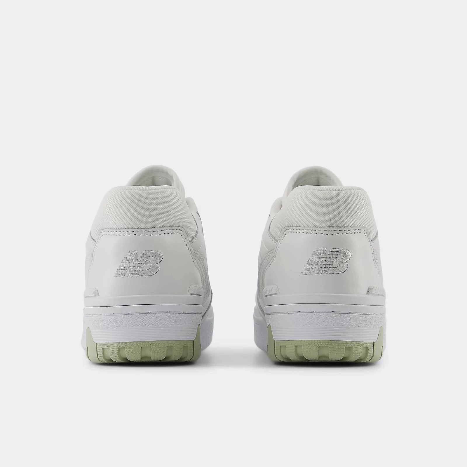 Bright Gold 550 - Reflection with Olivine