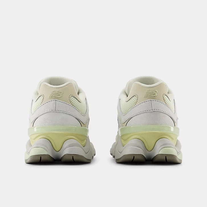 9060 - Mineral with Grey Matter Bold Tone Casual Move