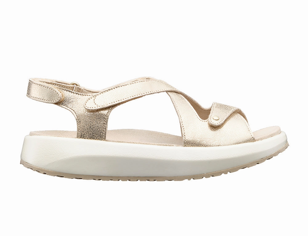 Womens Senso Jenny Light Gold Sandals Firm Ground Beach Fun