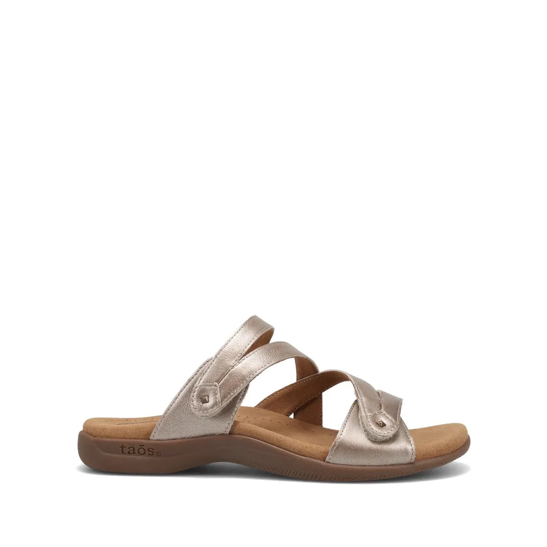 Chic Sporty Sandals Tailored Fit Double U - Champagne