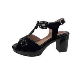 Easy on PITILLOS PRETTY