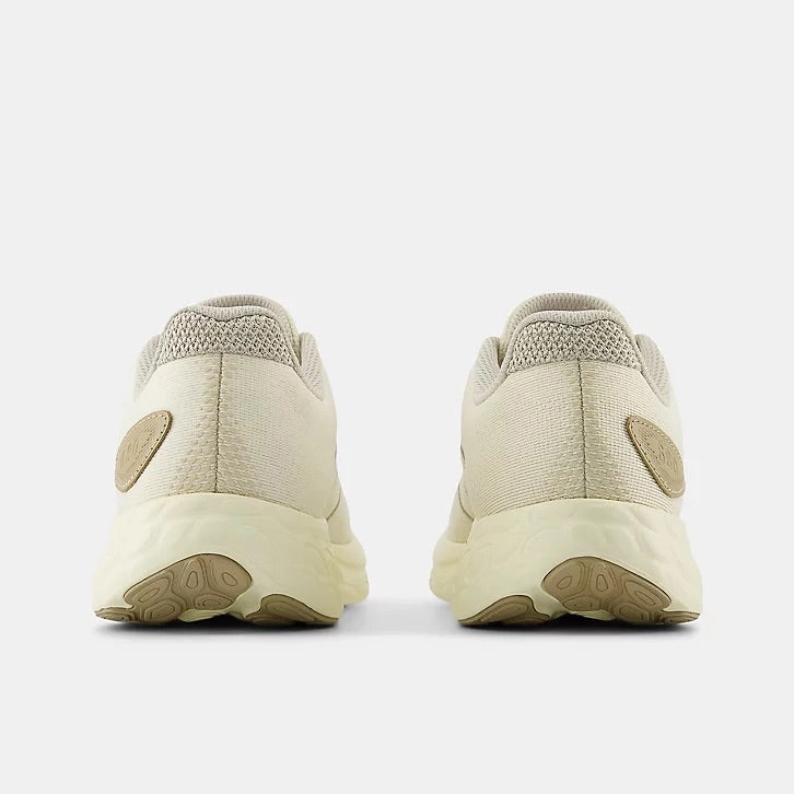 Fresh Foam 680v8 - Angora with Arid Stone slow walk