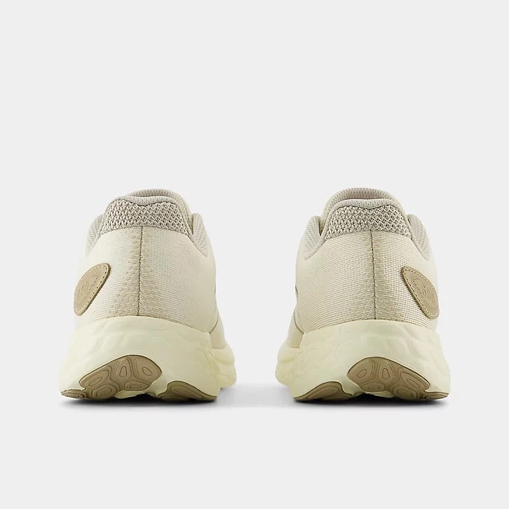 Fresh Foam 680v8 - Angora with Arid Stone slow walk