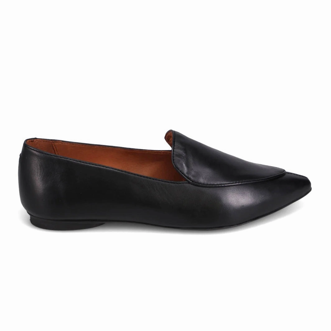 Jani - Black Embossed Patterns