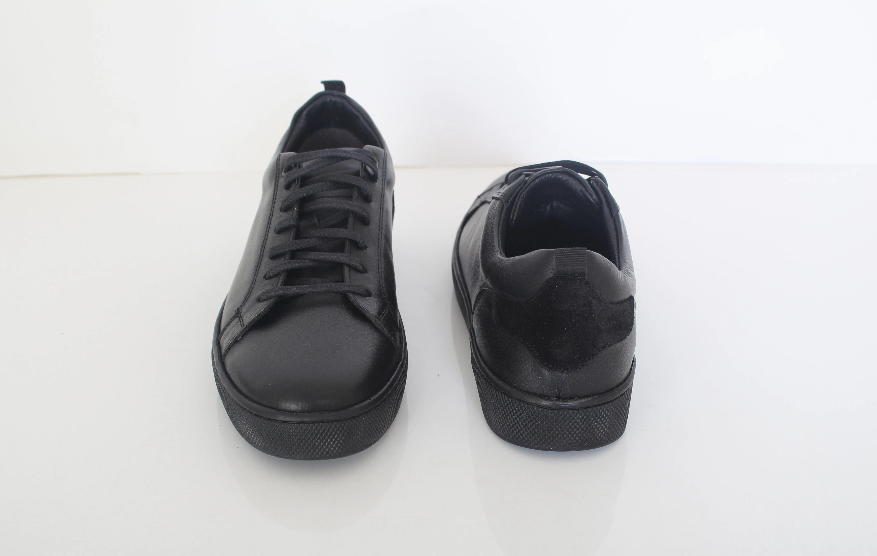 XTM Low Top Sneakers Modern Edge Matte Base