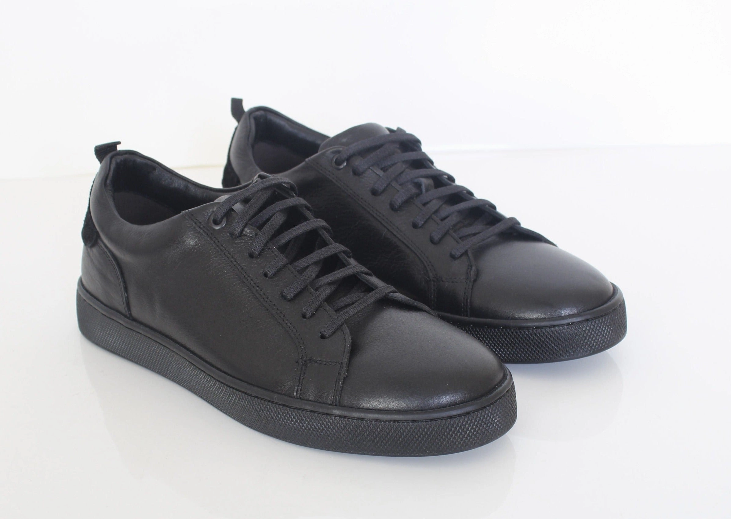 Shine Silver Air Boost XTM Low Top Sneakers