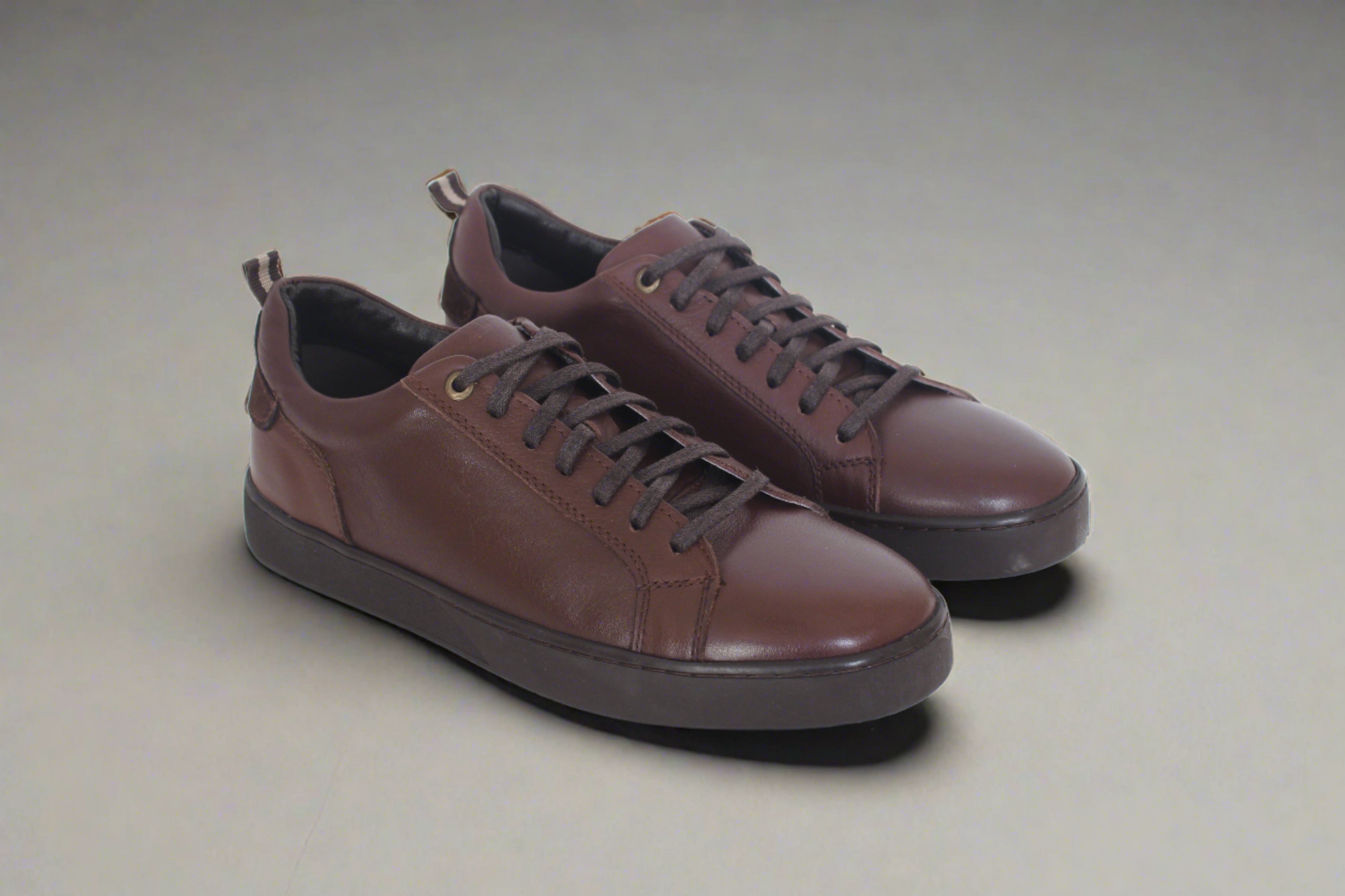 XTM Low Top Sneakers Island Vibe Soft Cushioning