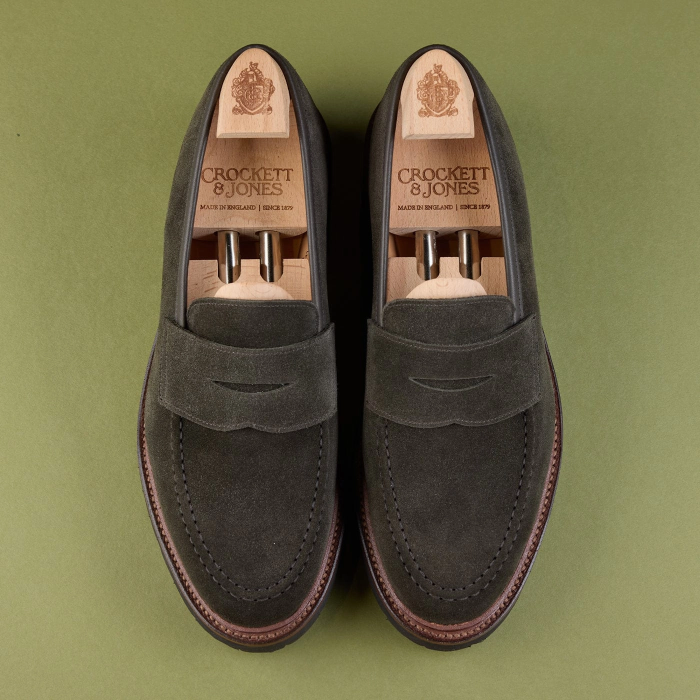 Easy Wash Gloss Shine Boston 2 Earth Green Suede