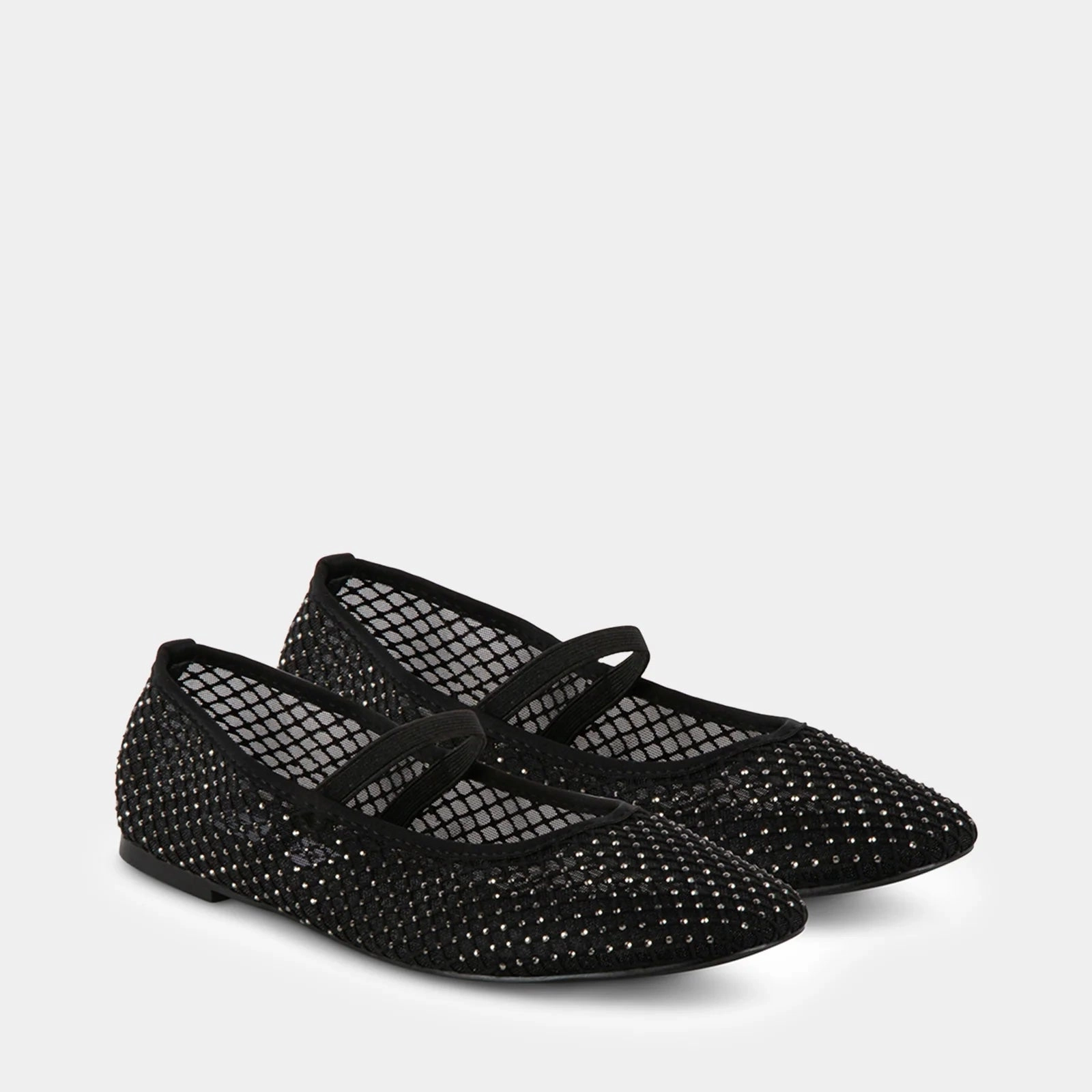 Art Exhibition Roamm - Black Mesh