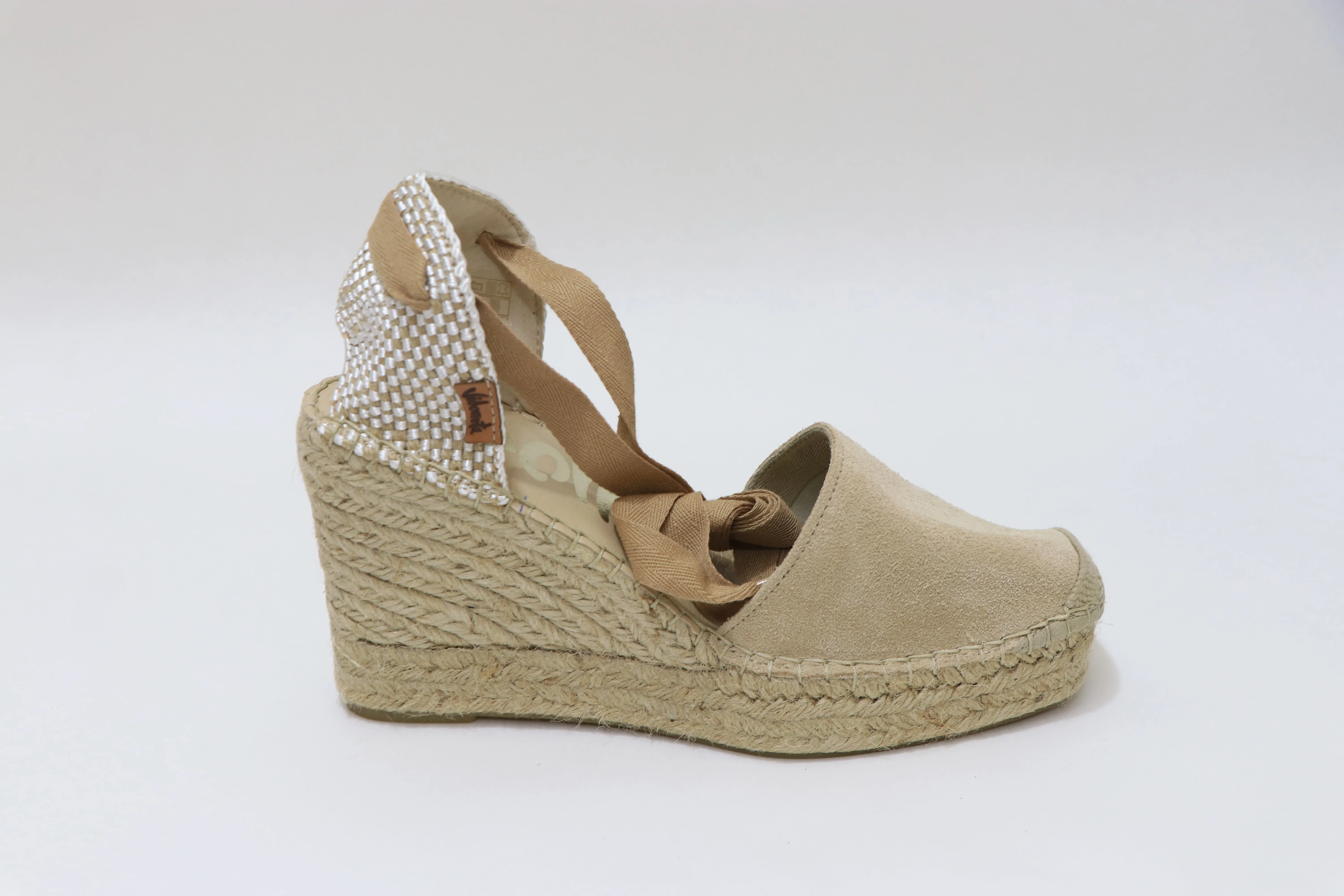 Full Range Trendy Footwear For Travel VIDORRETA SANDALS