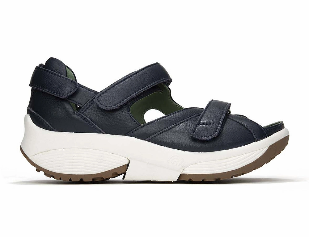Womens Pluto Navy Sandals Step Light