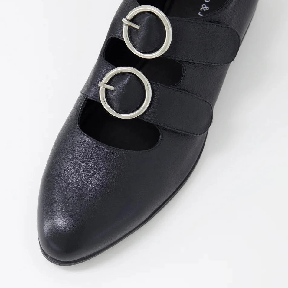 Gifth - Black True Wear Medium Heel