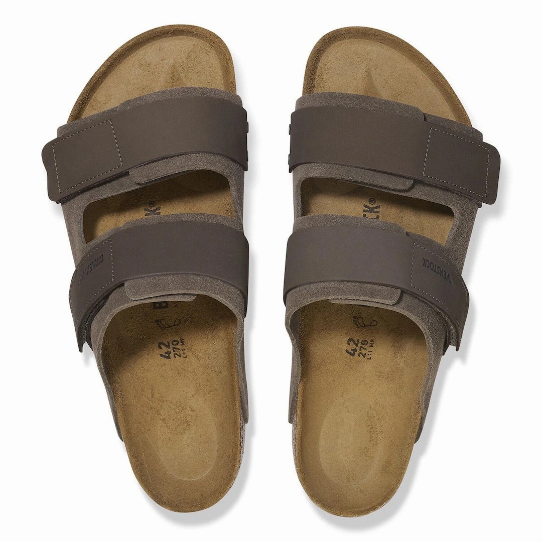 Uji - Concrete Gray Travel-ready Footwear Chain Touch