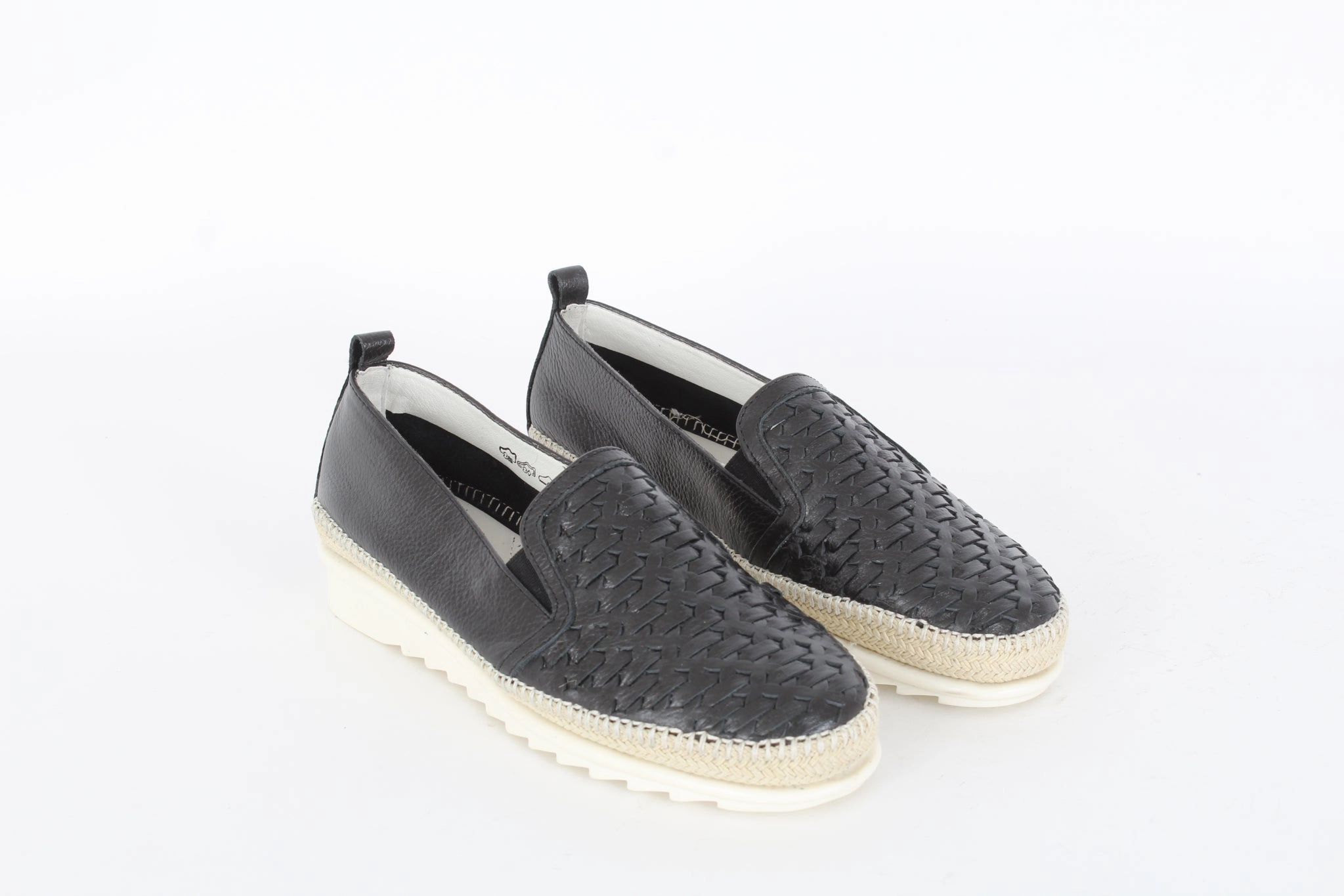 LIZA Round toe loafers Modern Edge