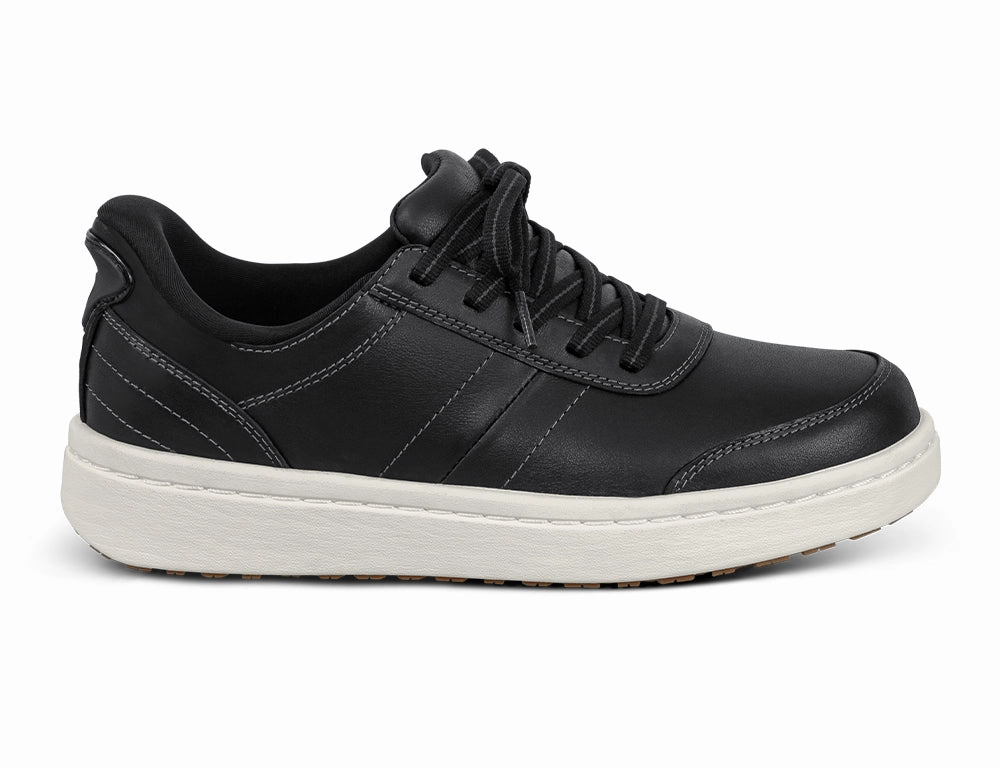 Womens Hands-Free Wander Black Trainers King Strong